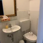 Senta Guest house 2*