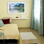 Senta Guest house